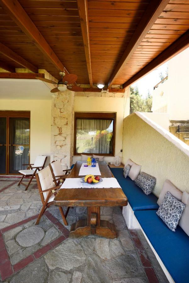 Sani Beach Villa Екстер'єр фото