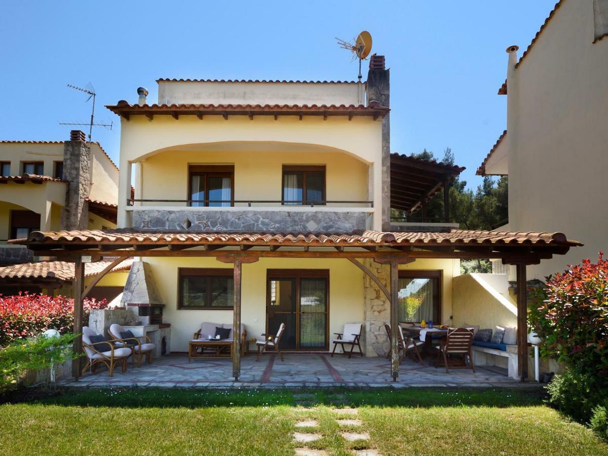 Sani Beach Villa Екстер'єр фото