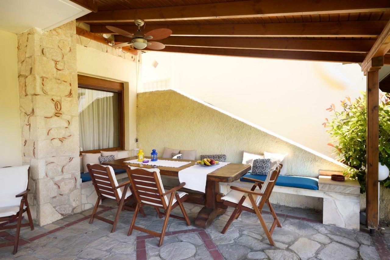 Sani Beach Villa Екстер'єр фото