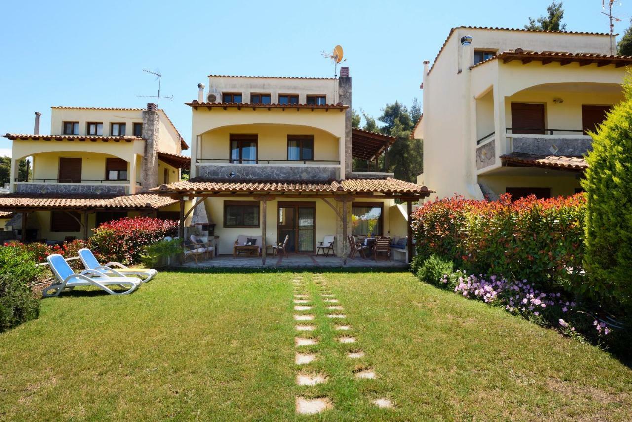 Sani Beach Villa Екстер'єр фото
